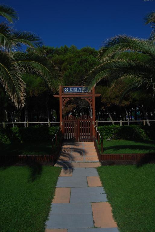 Hotel Meripol Alba Adriatica Exterior photo